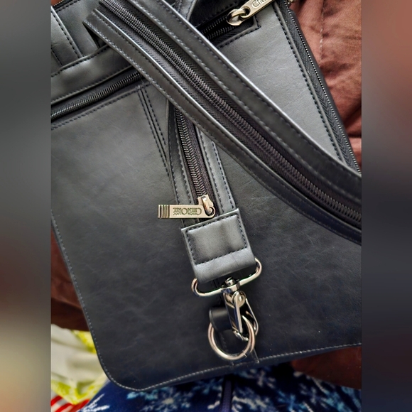 Knapsack Convertible to Backpack - Picture 3 of 5